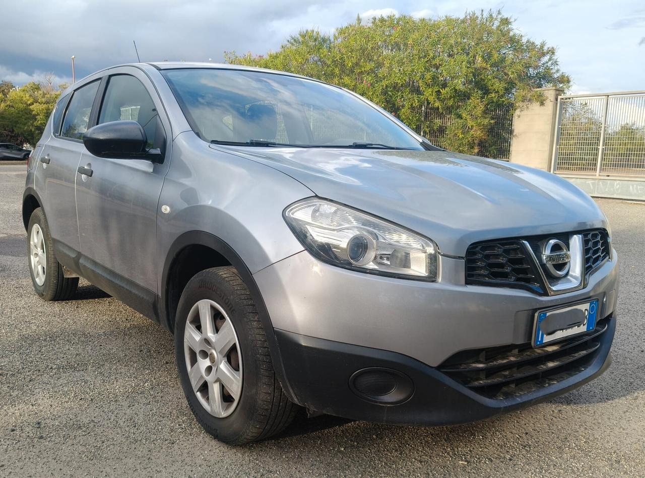 Nissan Qashqai 1.5 dCi con gancio traino