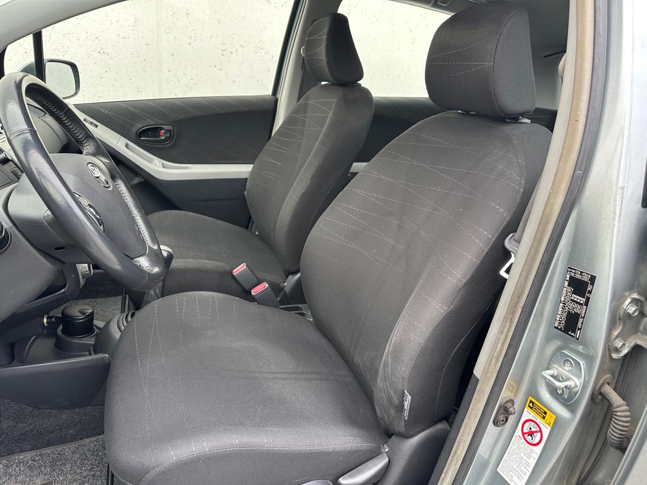 Toyota Yaris 1.0 5 porte Sol