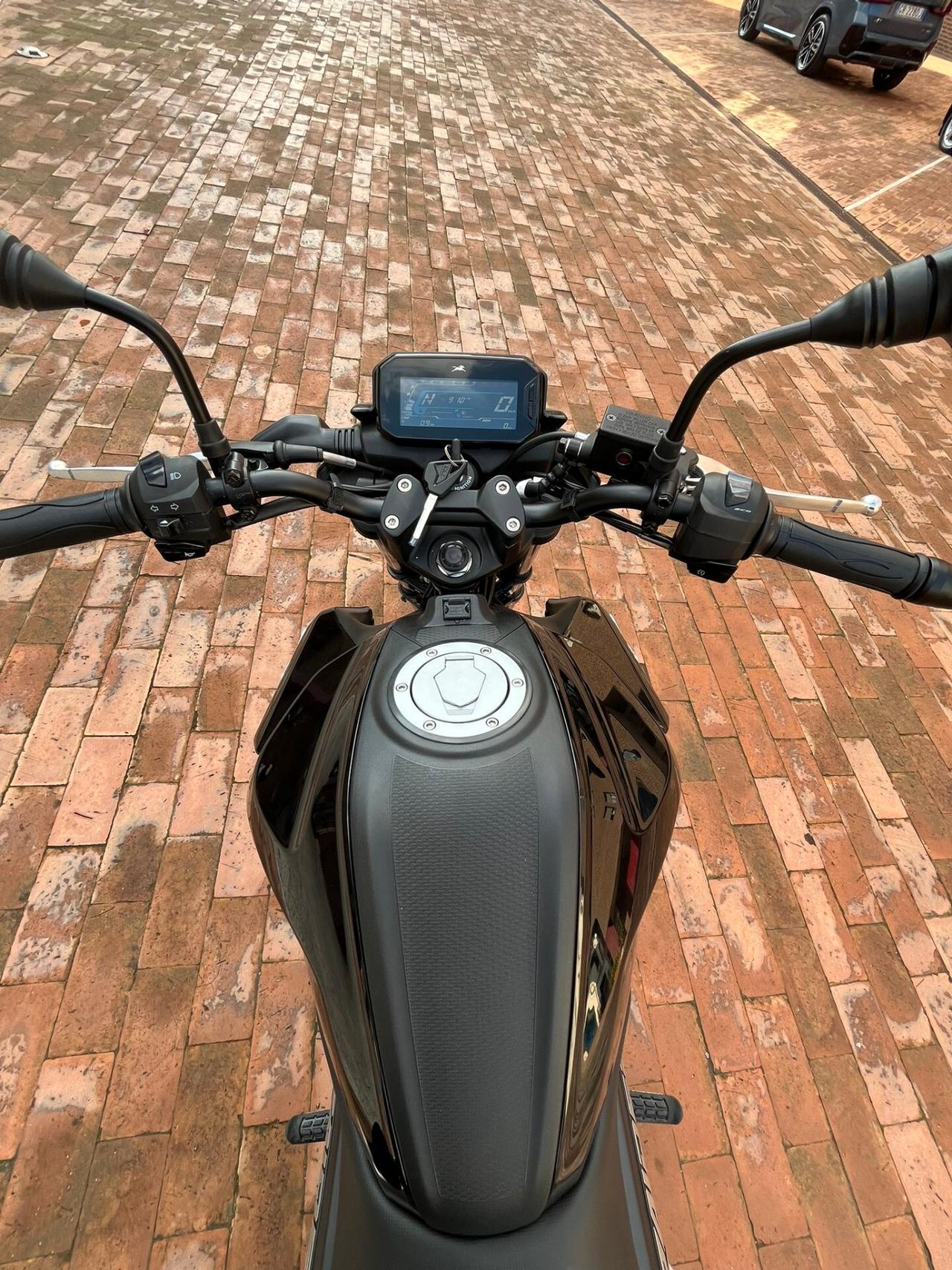 TVS RAIDER 125