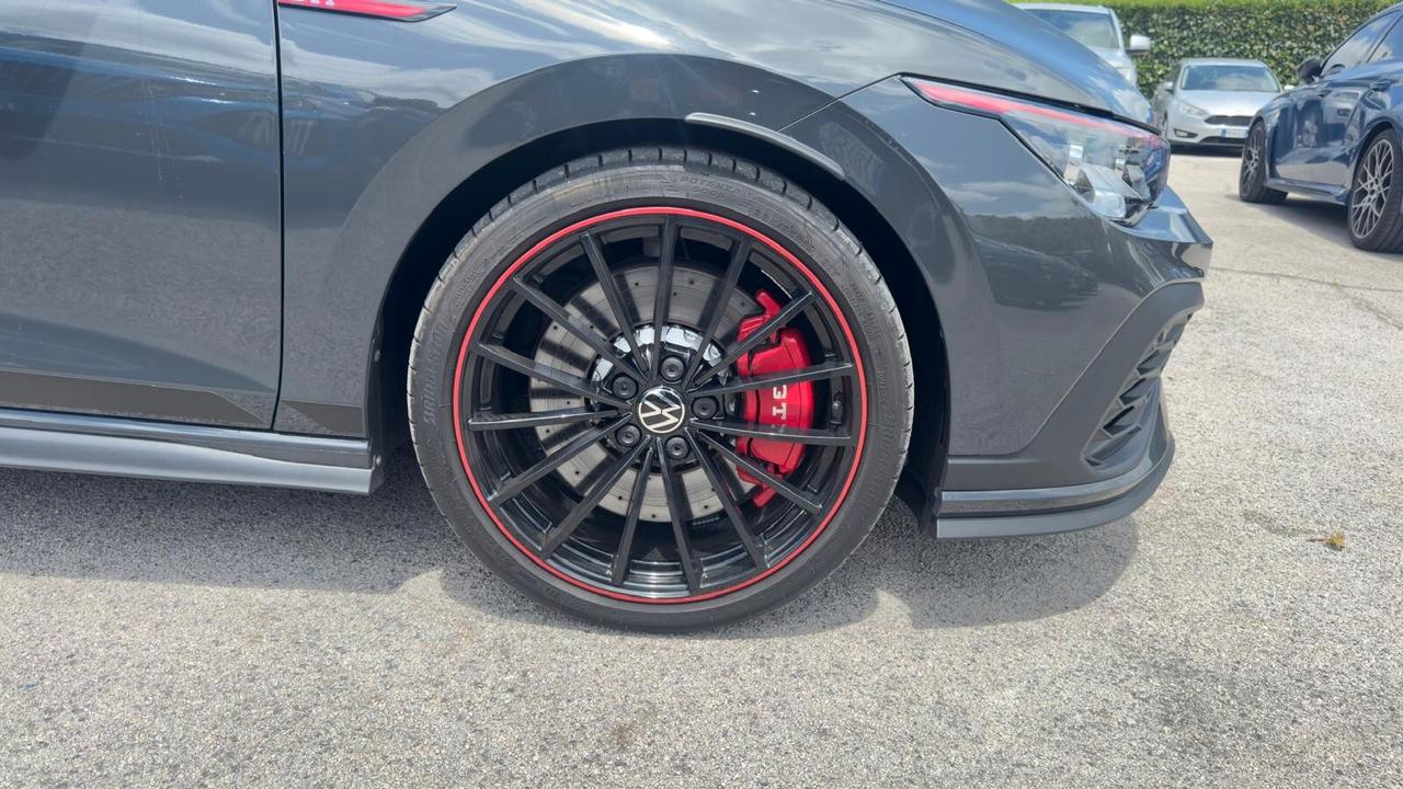 Volkswagen Golf GTI CLUBSPORT 2.0 TSI DSG/AKRAPOVIC/IQ LIGHT/