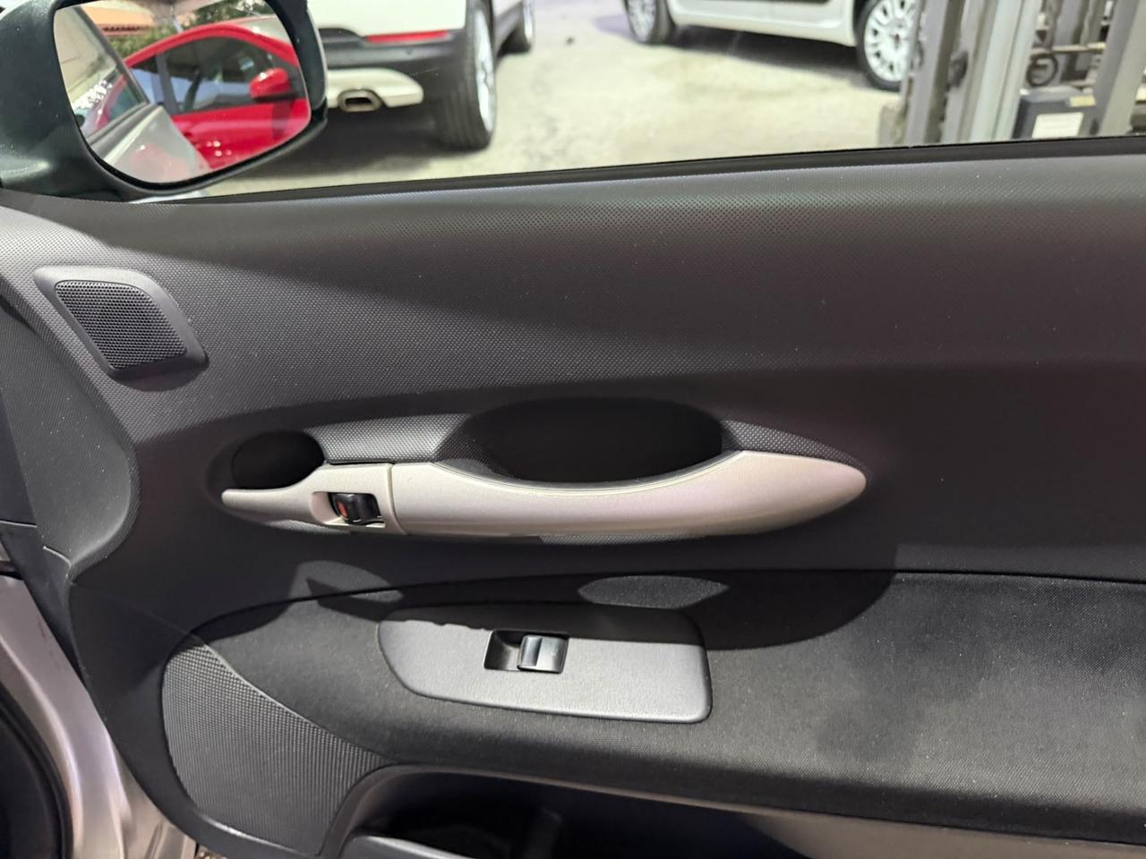 Toyota Auris 1.4 D-4D 5 porte Sol MY'08