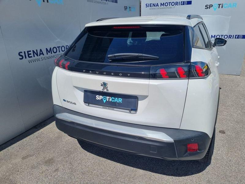 Peugeot 2008 motore elettrico 136 CV Allure