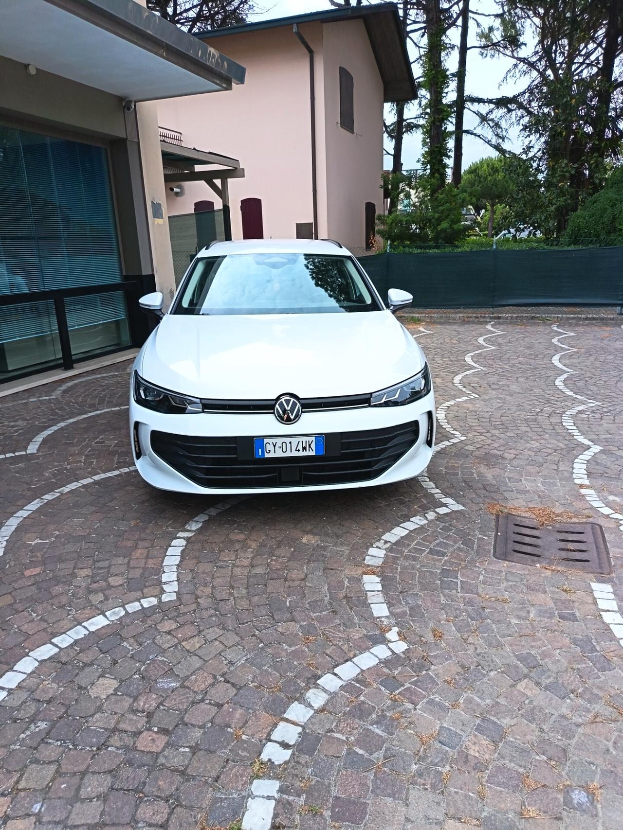 Volkswagen Passat 2.0 TDI 122 CV SCR DSG Business