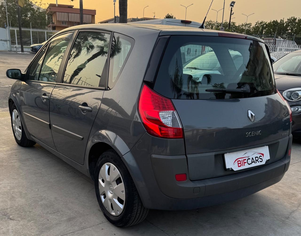 Renault Scenic Scénic 1.9 dCi/130CV Dynamique