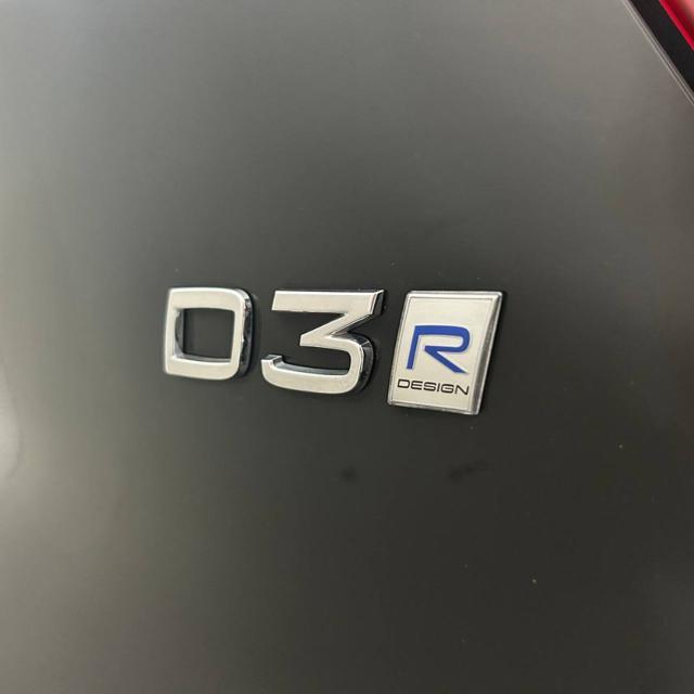 VOLVO XC40 D3 R-design