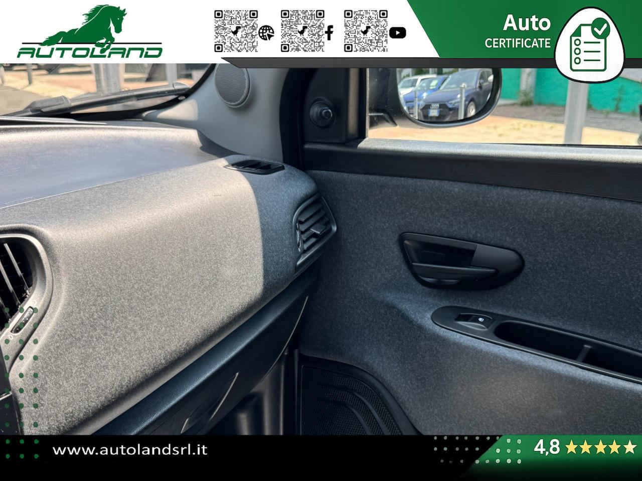 Lancia Ypsilon 1.0 firefly hybrid Silver s&s 70cv