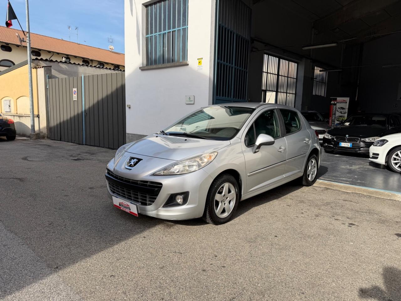 Peugeot 207 1.4 HDi 70CV 5p.