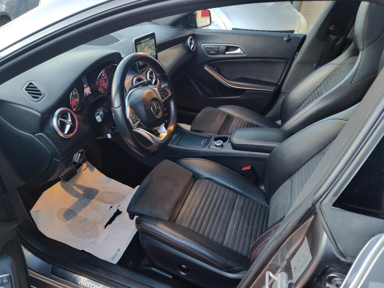 Mercedes-benz CLA 220 d 4Matic Automatic Premium