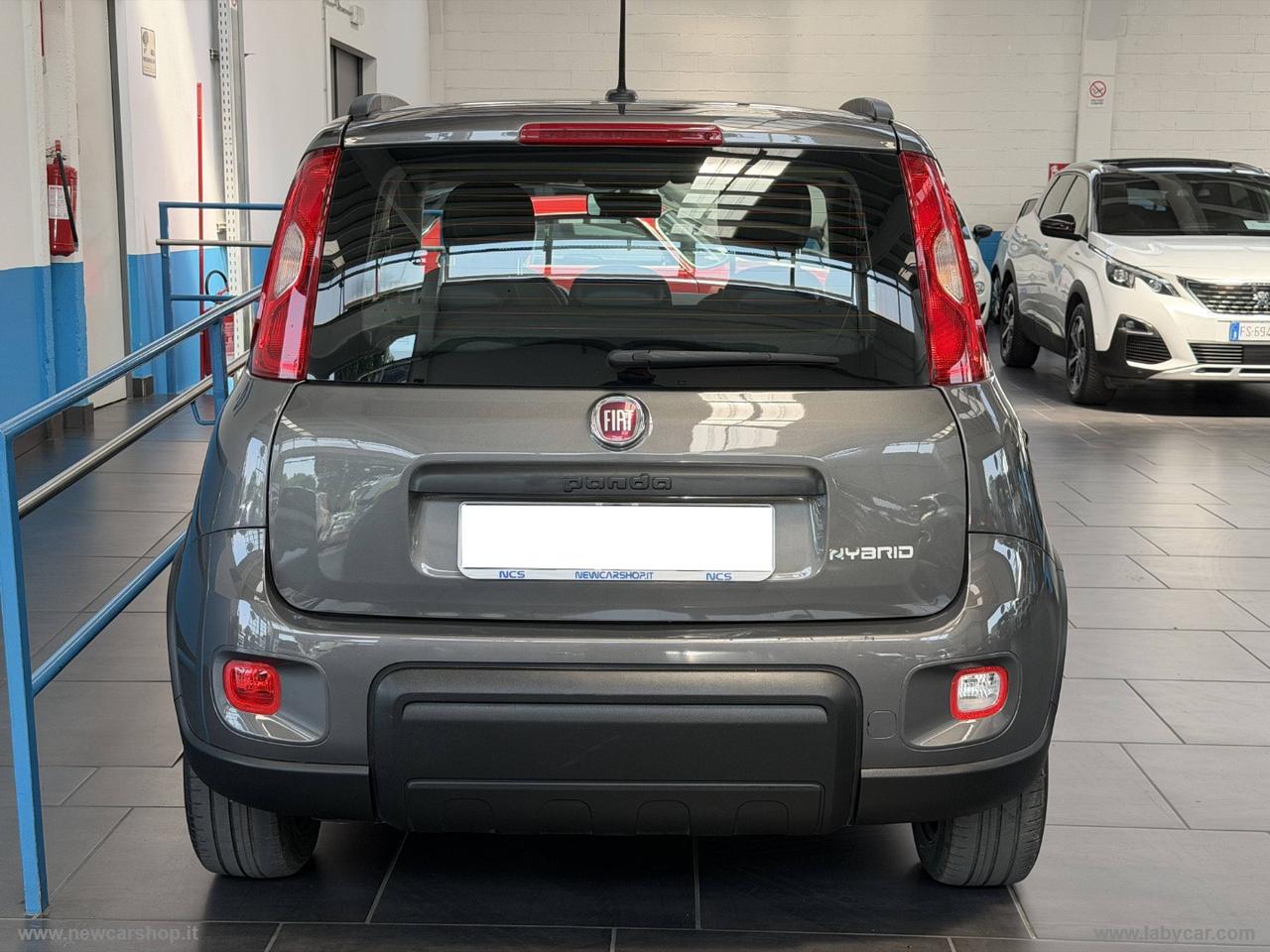 FIAT Panda 1.0 FireFly S&S Hybrid City Life NEOPATENTATI