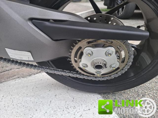 DUCATI Hypermotard 950 HYPERMOTARD 950 PARI AL NUOVO 170 KM
