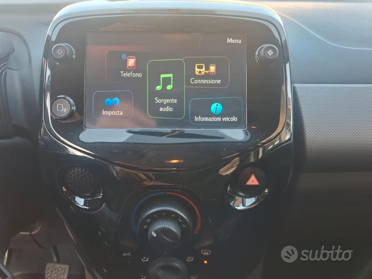Peugeot 108 VTi 72 5 porte GT Line CLIMA CERCHI FENDINEBBIA APPLE CAR PLAY NAVI ESENTE BOLLO NEO PATENTATI LED