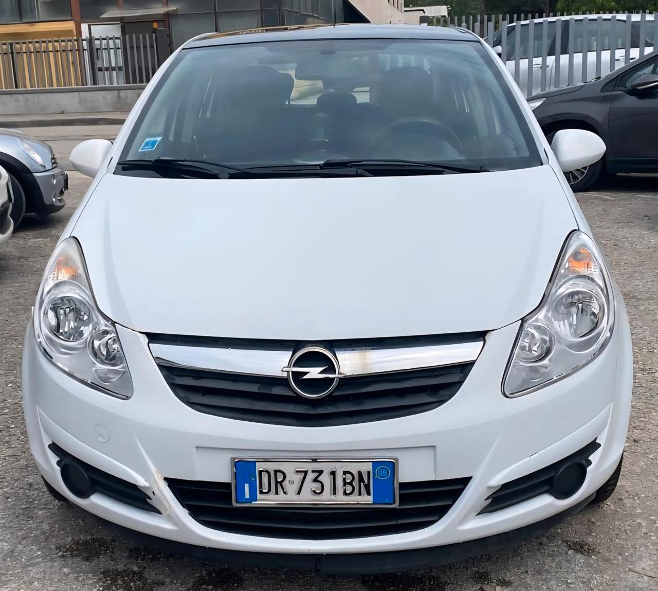 Opel Corsa 1.2 5 porte Enjoy