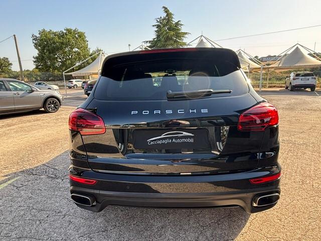 Porsche Cayenne 3.0 V6 tdi 262cv tiptronic Restyling 2016