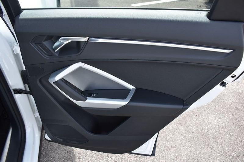 Audi Q3 2.0 35 TDI S Tronic Business