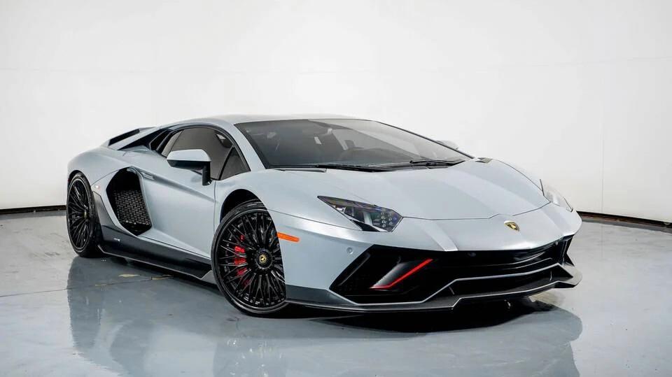 Lamborghini Aventador 6.5 V12 NOLEGGIO LUNGO TERMINE - LEASING FULL INCLUSIVE