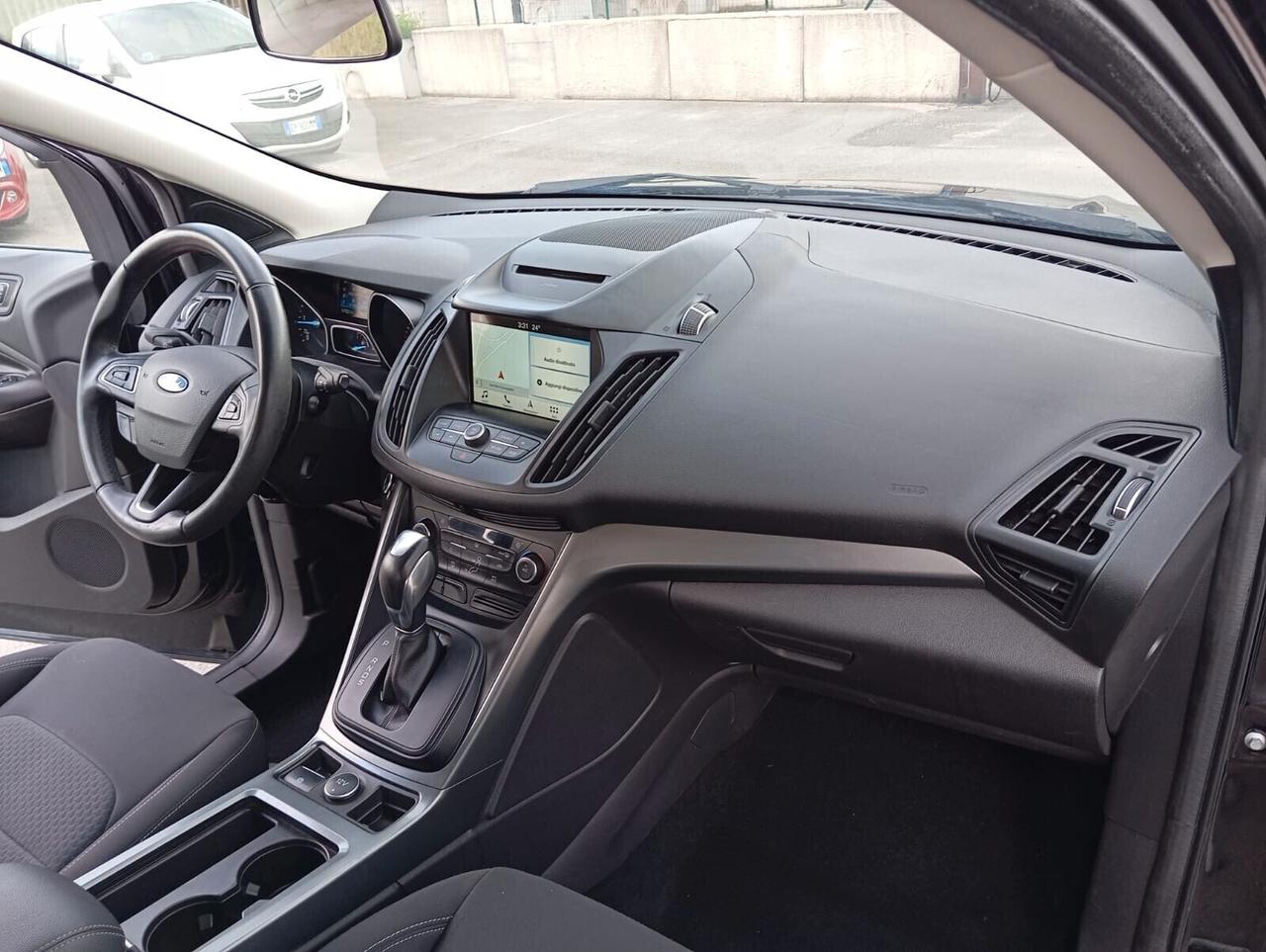 Ford Kuga 1.5 TDCI 120 CV S&S 2WD Powershift ST-Line