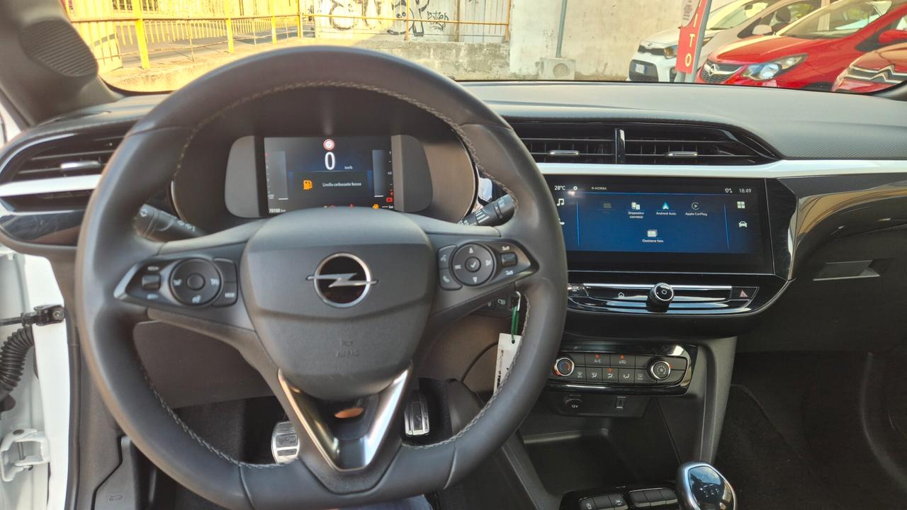 Opel Corsa 1.2 Design & Tech