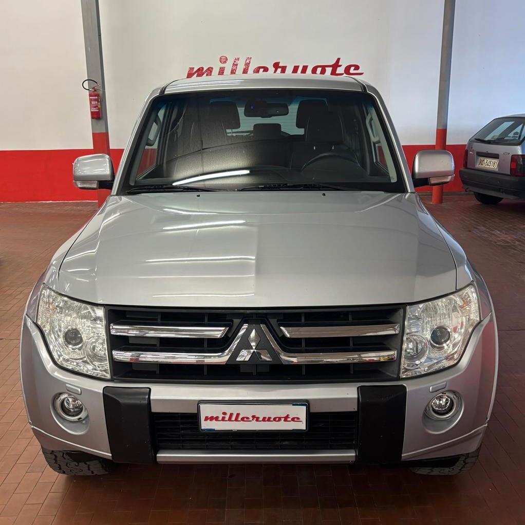 Mitsubishi Pajero 3.2 DI-D 16V aut. 3p. Instyle DPF