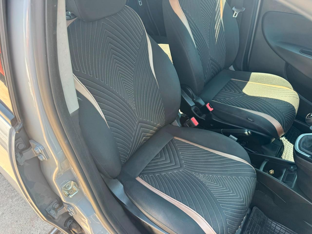 Lancia Ypsilon 1.2 GPL Alberta Ferretti