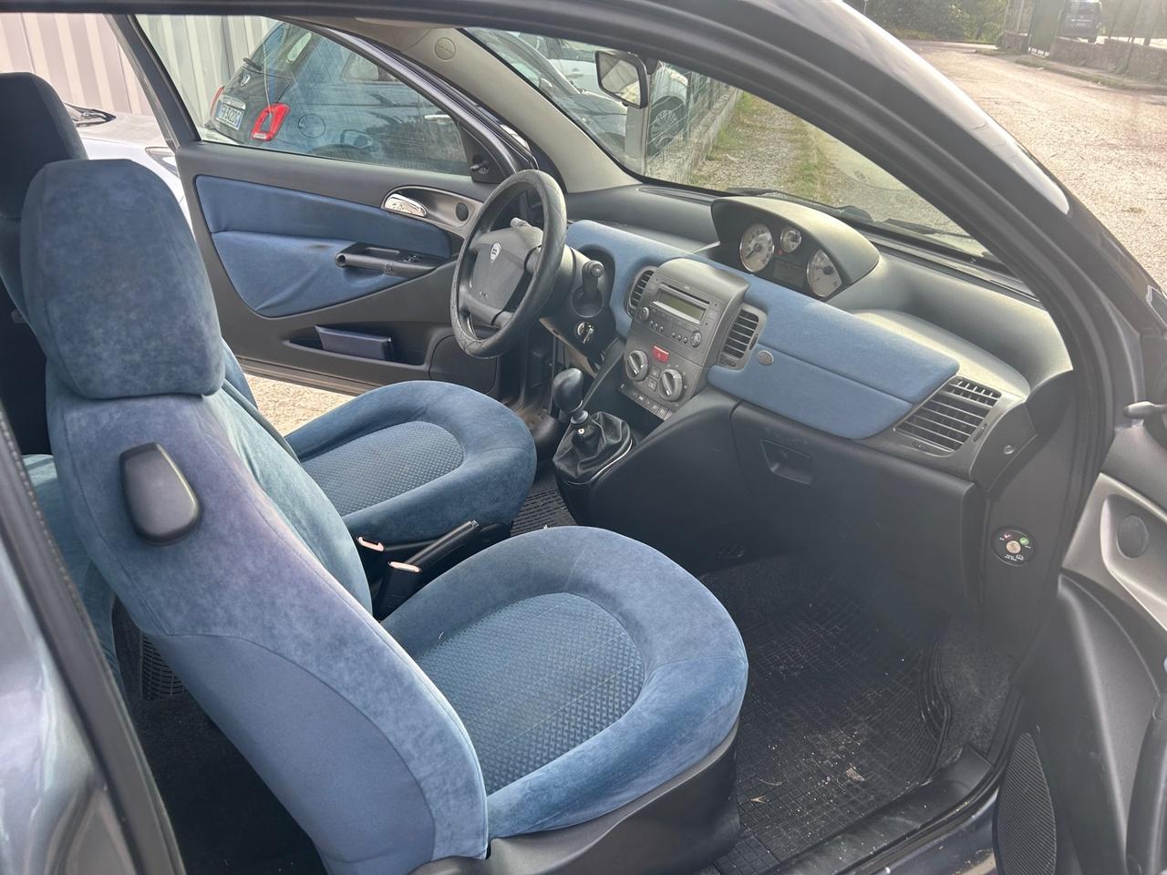 Lancia Ypsilon 1.2 Argento