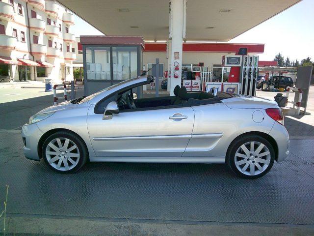 PEUGEOT 207 1.6 8V HDi 112CV CC Allure