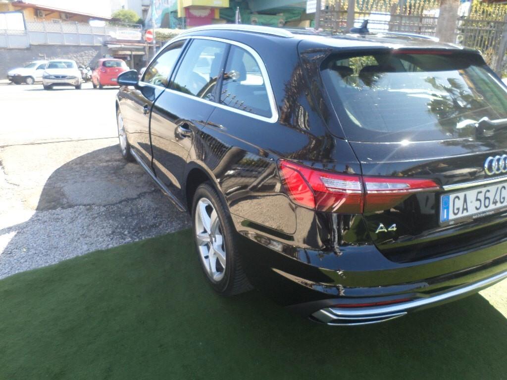 Audi A4 Avant 40 TDI quattro S tronic Business Advanced