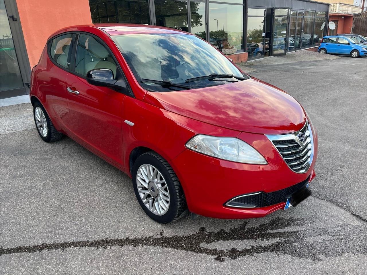 Lancia Ypsilon 1.2 69 CV 5 porte Gold-Km114000-