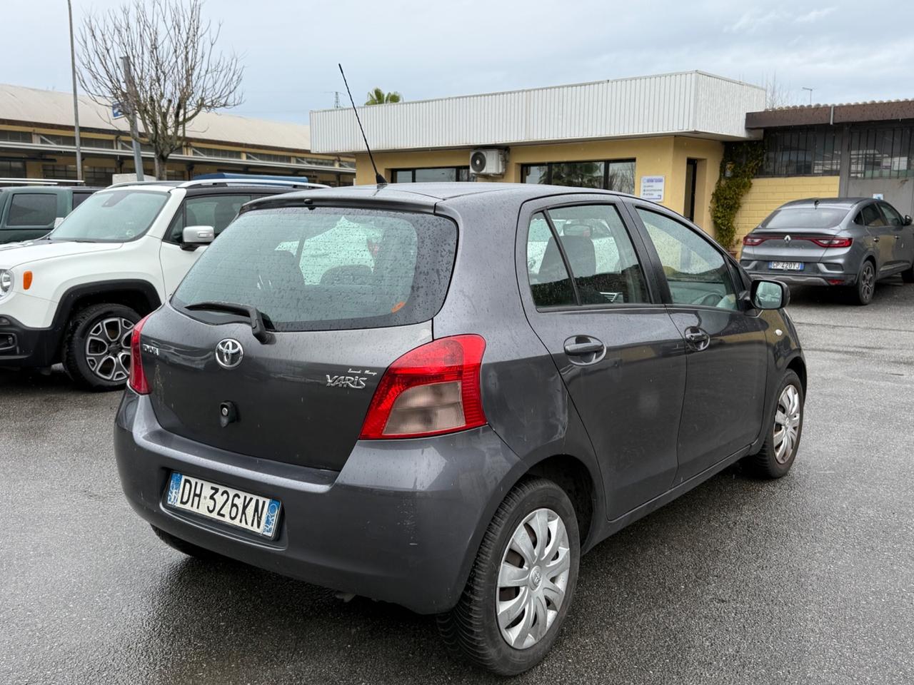 Toyota Yaris 1.3 5 porte Sol