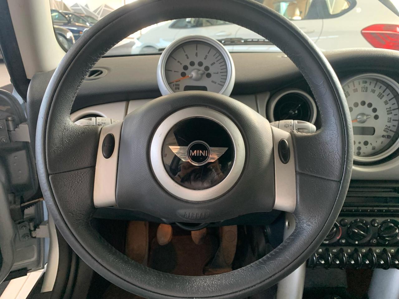 Mini Cooper 1.6 16V R50 NEOPATENTATI