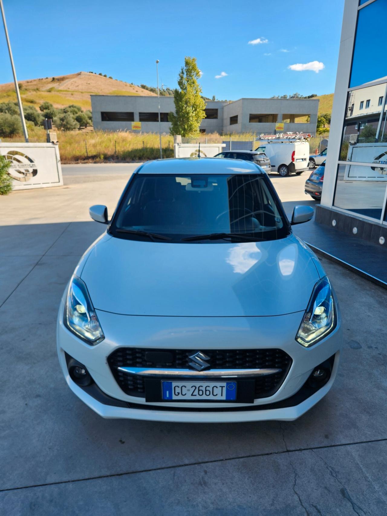 Suzuki Swift 1.2 Hybrid Top