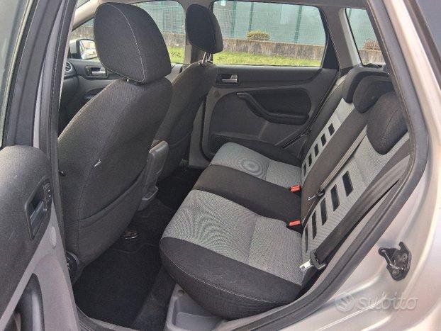 FORD FOCUS DISEL 1.6 ANNO 2010