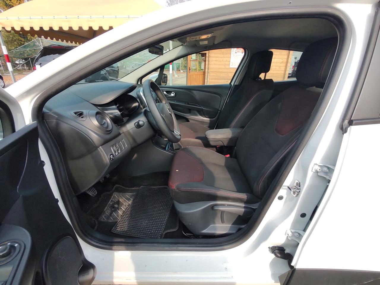 Renault Clio 1.2 75CV GPL 5 porte Wave, EURO 5B, CON SCADENZA 2035. OK NEOPATENTATI, GARANZIA L.12 MESI