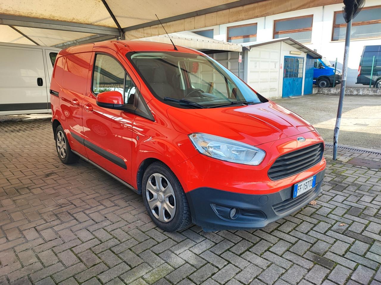 Ford Courier Euro 6B Tdci