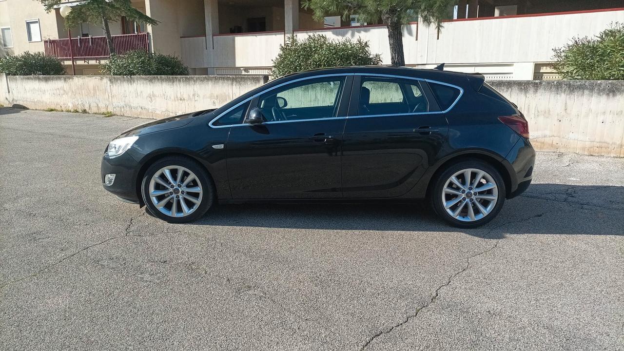 Opel Astra GTC 1.7 CDTI 130CV S&S 3 porte Cosmo