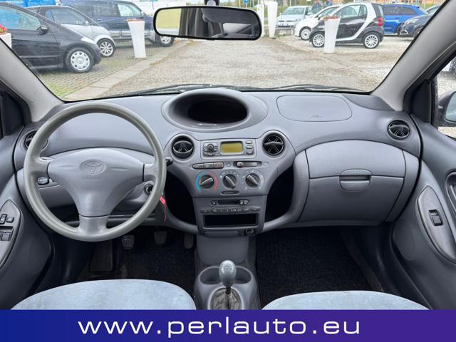 TOYOTA Yaris 1.0i 16V cat 3 porte