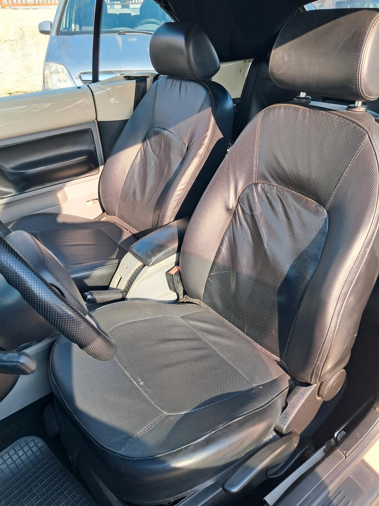 Volkswagen New Beetle 1.6 GPL