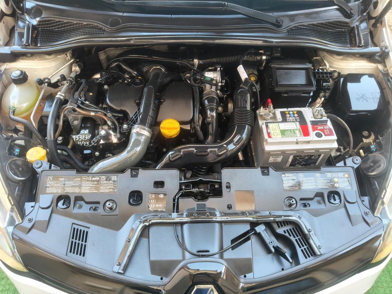 Renault Clio 1.5 DCI 75CV FULL OPTIONAL 2015