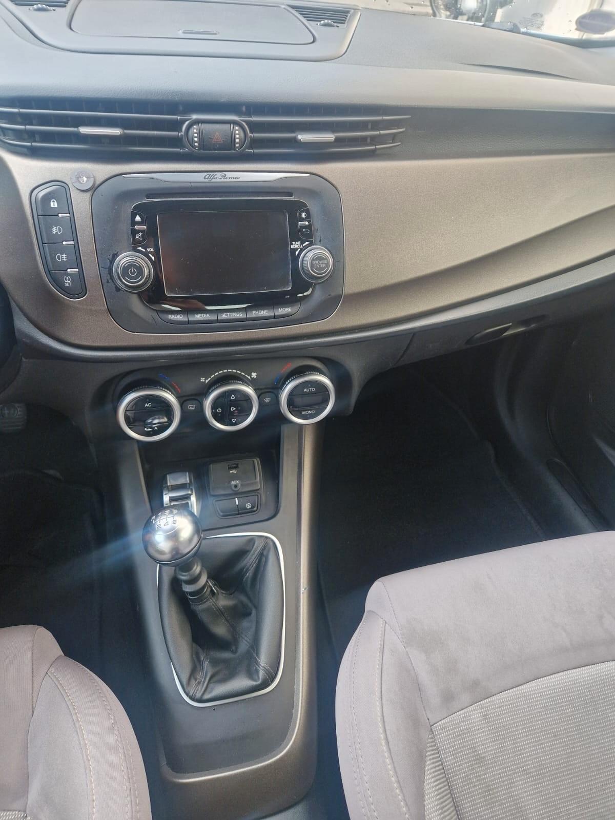 Alfa Romeo Giulietta 1.6 JTDm-2 105 CV Exclusive