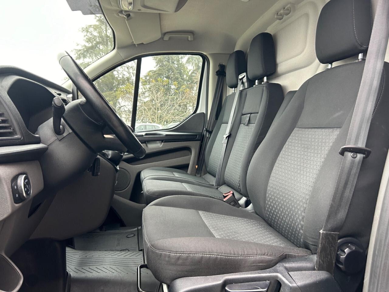 Ford Transit Custom 2.0 TDCi TITANIUM|UNIPRO
