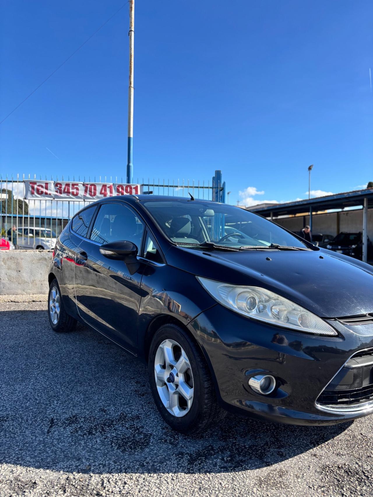 Ford Fiesta 1.4 5 porte Bz.- GPL Titanium