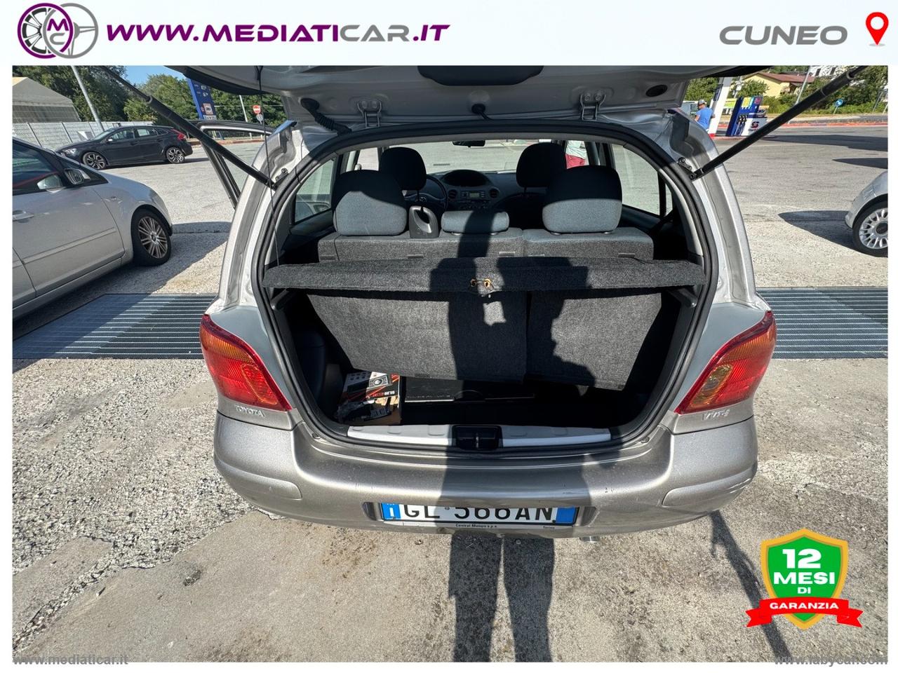 TOYOTA Yaris 1.0 16V 5p.