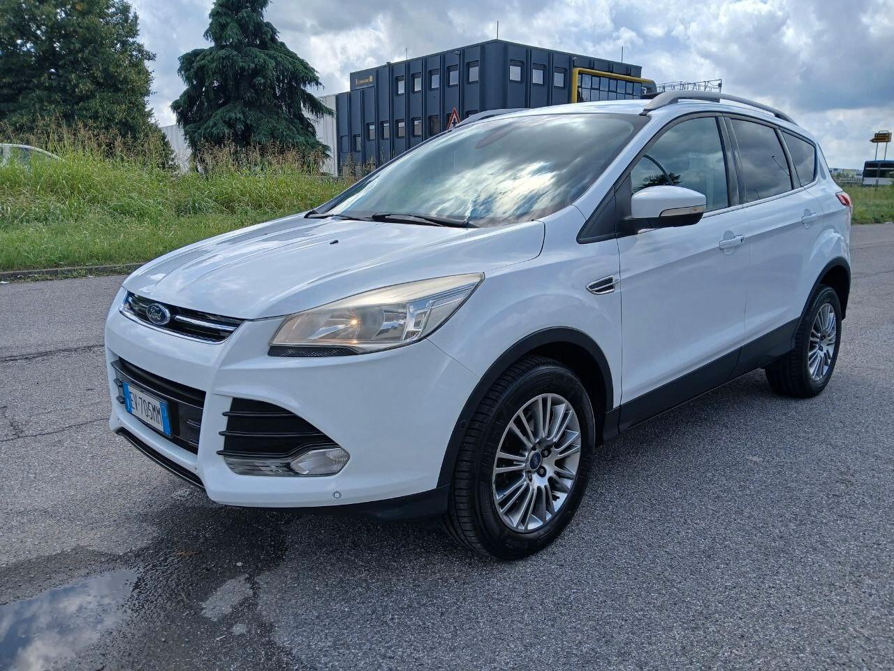 Ford Kuga 2.0 TDCI 140 CV 4WD Powershift