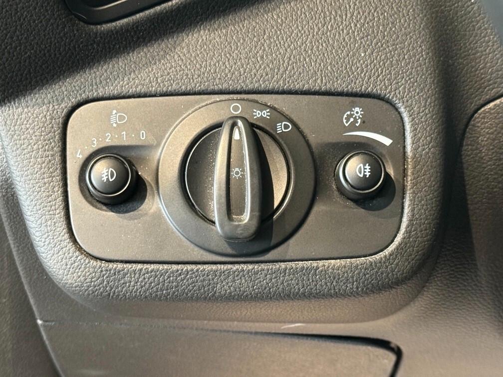 Ford Kuga 1.5 tdci 120cv Plus Navi 17" Neopat