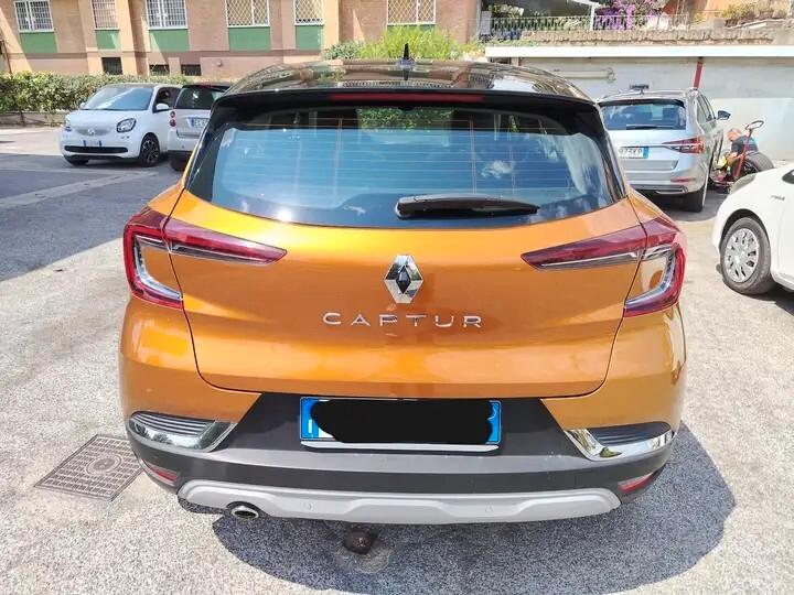 Renault Captur TCe 100 CV Intens