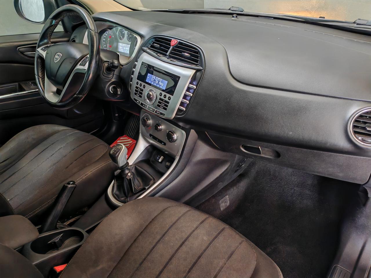 Lancia Delta 1.6 MJT DPF Silver