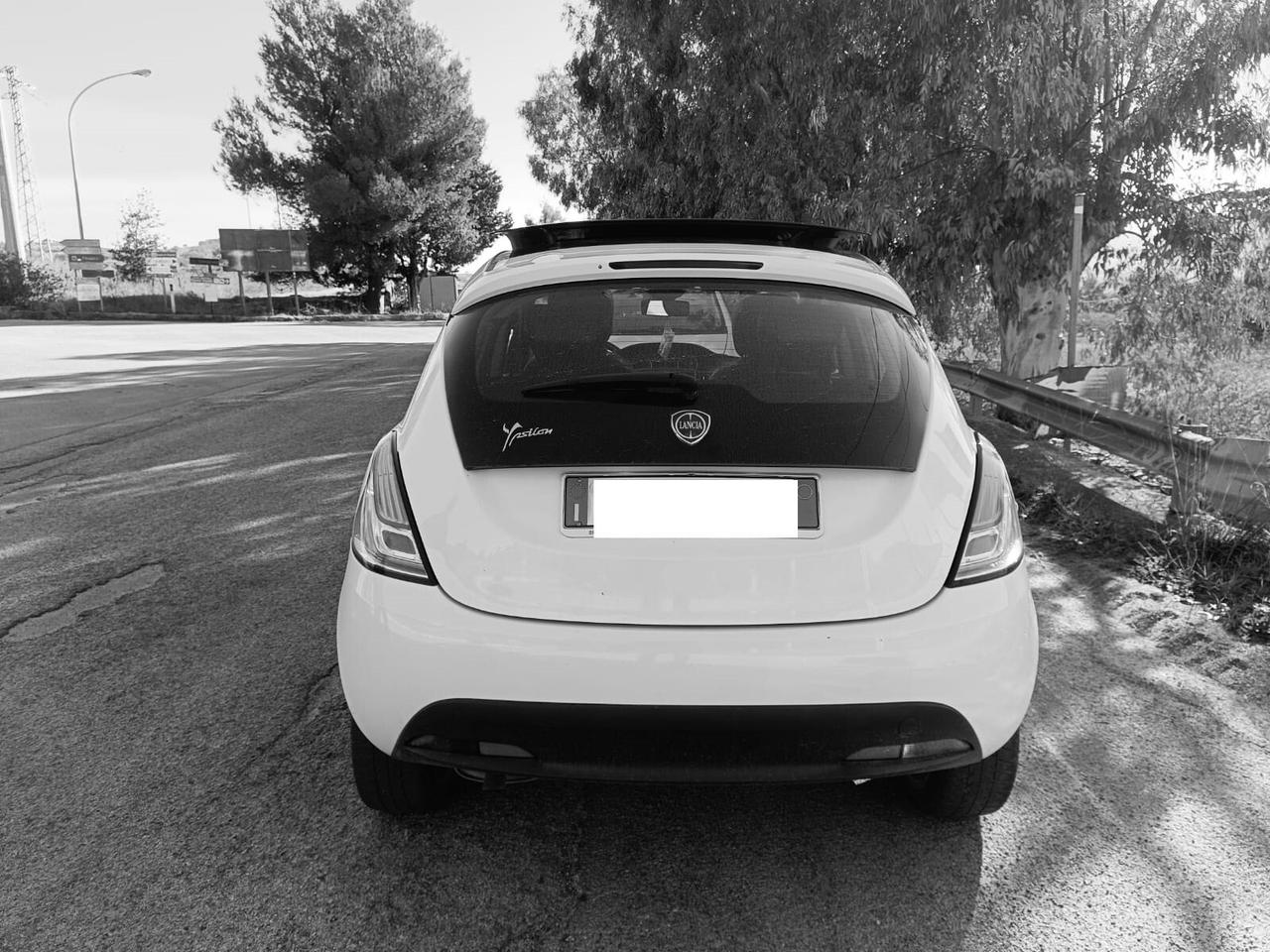 Lancia Ypsilon 1.3 MJT 16V 95 CV 5 porte S&S Gold