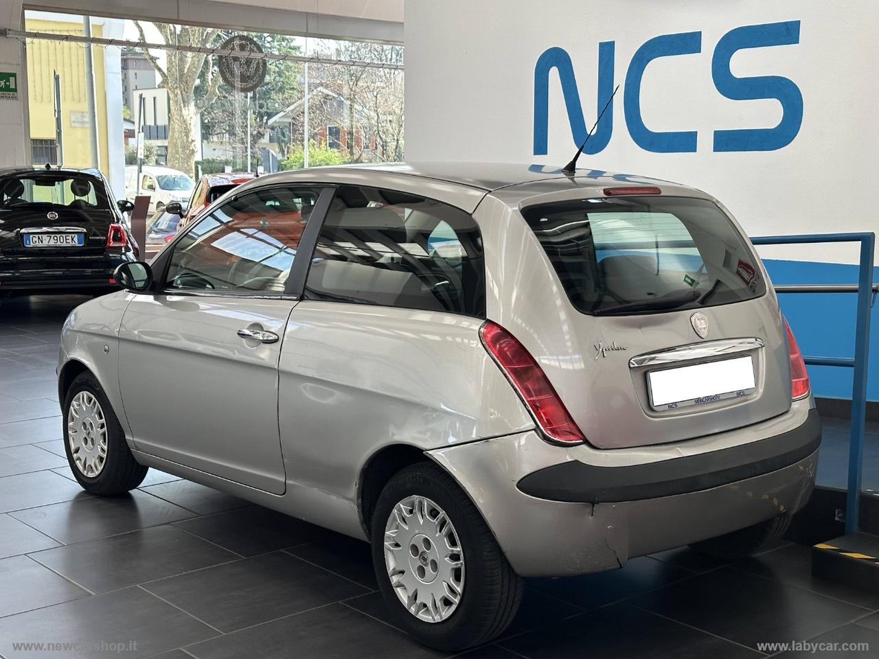 LANCIA Ypsilon 1.2 Argento NEOPATENTATI
