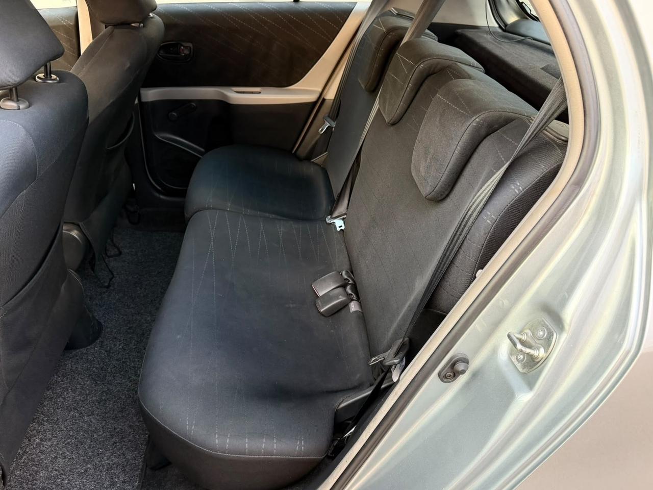 Toyota Yaris 1.0 5 porte
