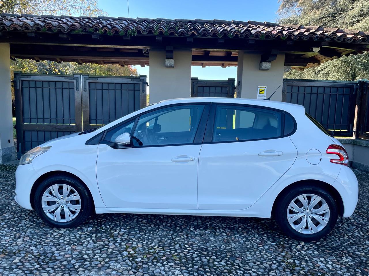 Peugeot 208 1.4 HDi 68 CV 5 porte Van *AUTOCARRO*