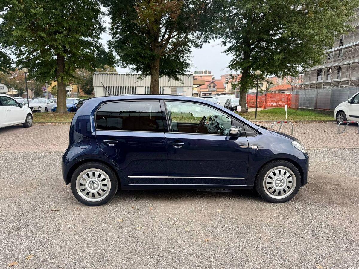 Volkswagen up! 5 Porte DOPPIO TRENO GOMME E CERCHI !